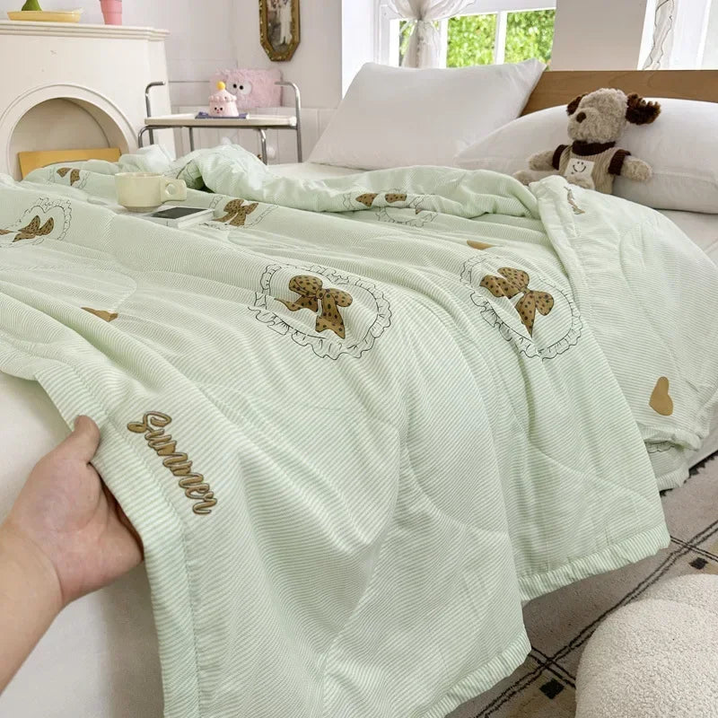 Afralia™ Cartoon Bear Printed Summer Quilt Lightweight Soft Cooling Blanket