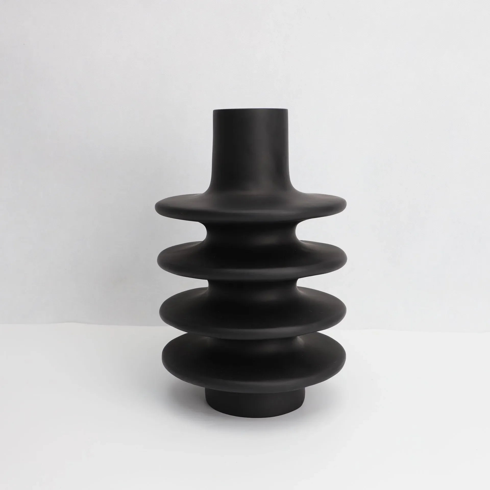 Afralia™ Geometric Circle Spiral Black Resin Vase - Home Decor Flower Pot