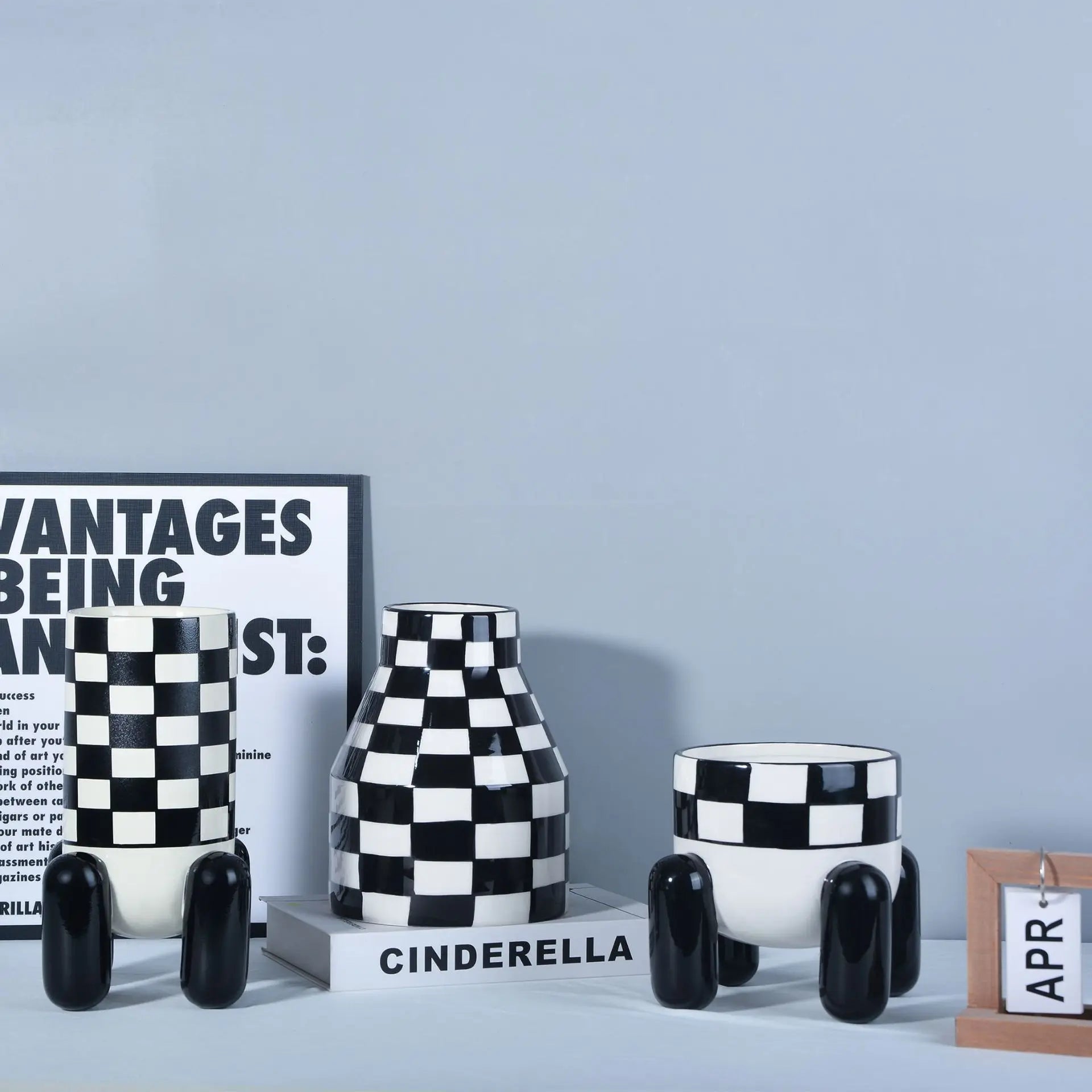 Afralia™ Checkered Ceramic Vase Tall Flowerpot Home Decor Accessory