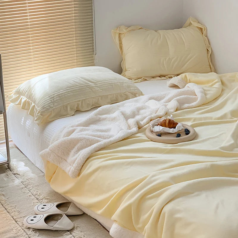 Afralia™ Cozy Lamb Wool Blanket: High-Quality Warm Velvet Quilt for All Seasons.