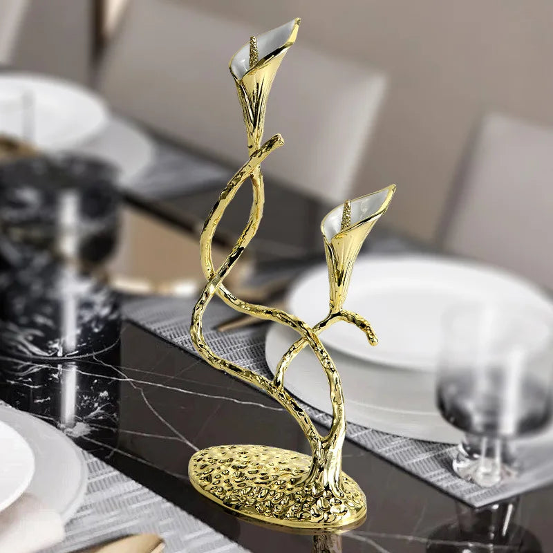 Afralia™ Metal Horseshoe Lotus Candle Holder - Elegant Home Decor