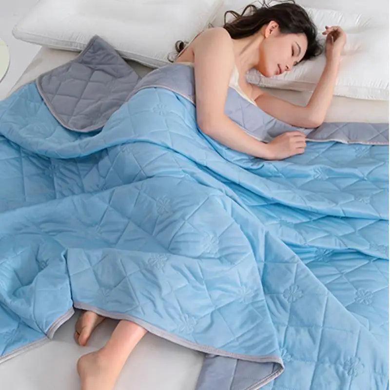 Afralia™ Summer Thin Silk Quilt, Lightweight Cool Silk Air-Conditioned Blanket