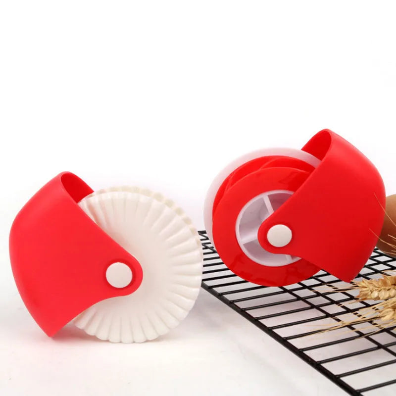 Afralia™ Pastry Rolling Wheel Decorator for Baking, Dough Cutting, and Kitchen Tool