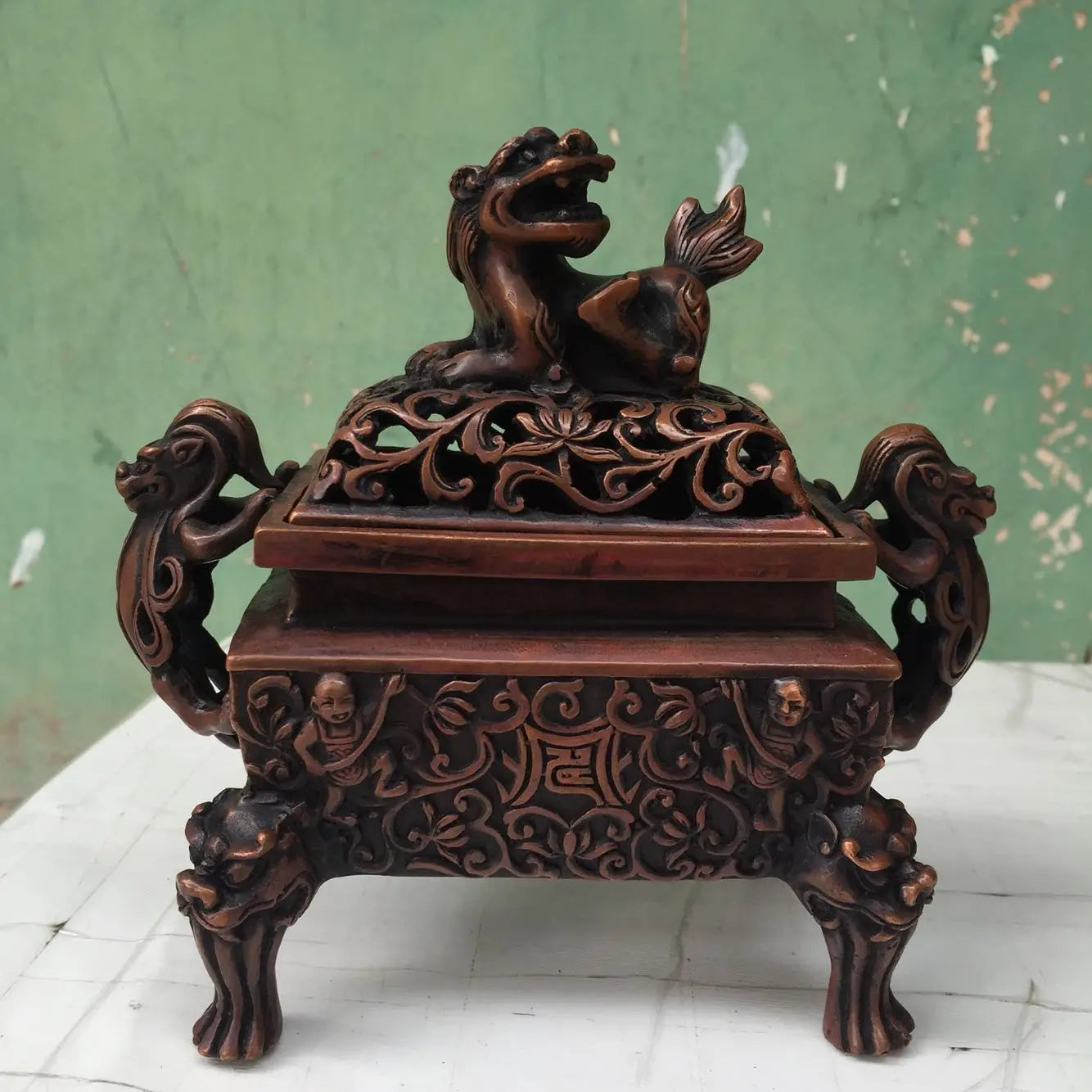Afralia™ Double Dragon Lion Incense Burner: Antique Bronze Aromatherapy Stove Craft Ornament