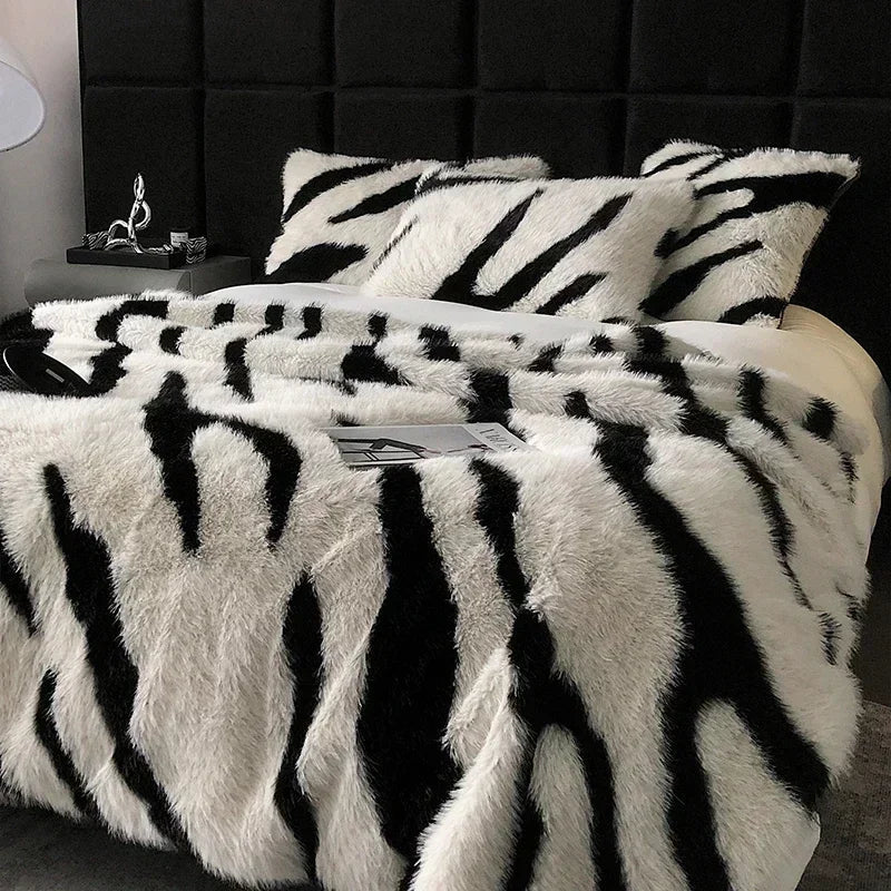 Afralia™ Faux Fox Fur Luxury Blanket for Bed & Sofa - Premium Plush & Warm Weighted Throw