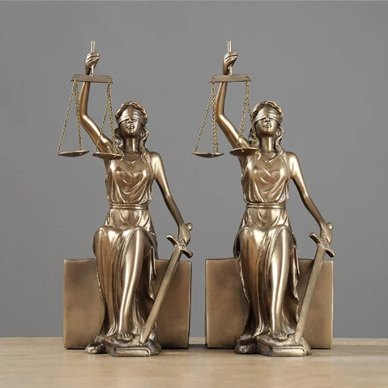 Afralia™ Justice Goddess Statue Bookends: Creative Home Decor for Study Room