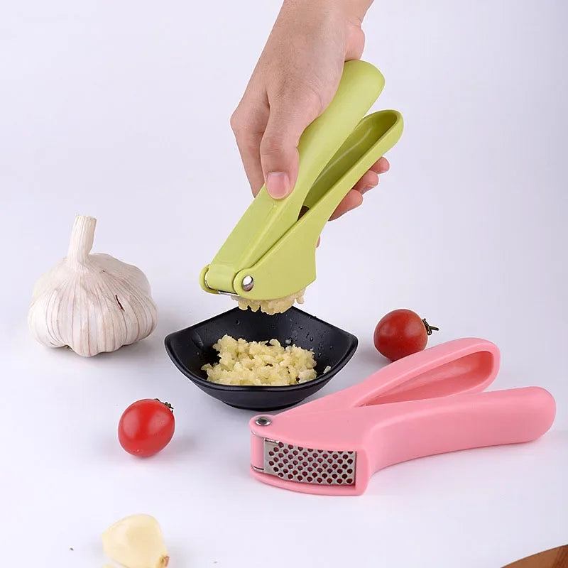 Afralia™ Garlic Rammers: Manual Zinc-Alloy Press for Multifunctional Cuisine - Peel, Press, & Squeeze