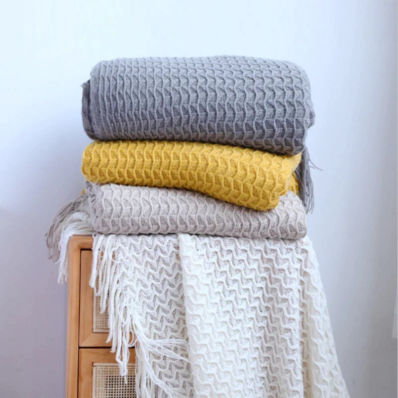Afralia™ Geometric Knit Sofa Blanket with Tassel - Dust-Proof Bedspread and Leisure Throw