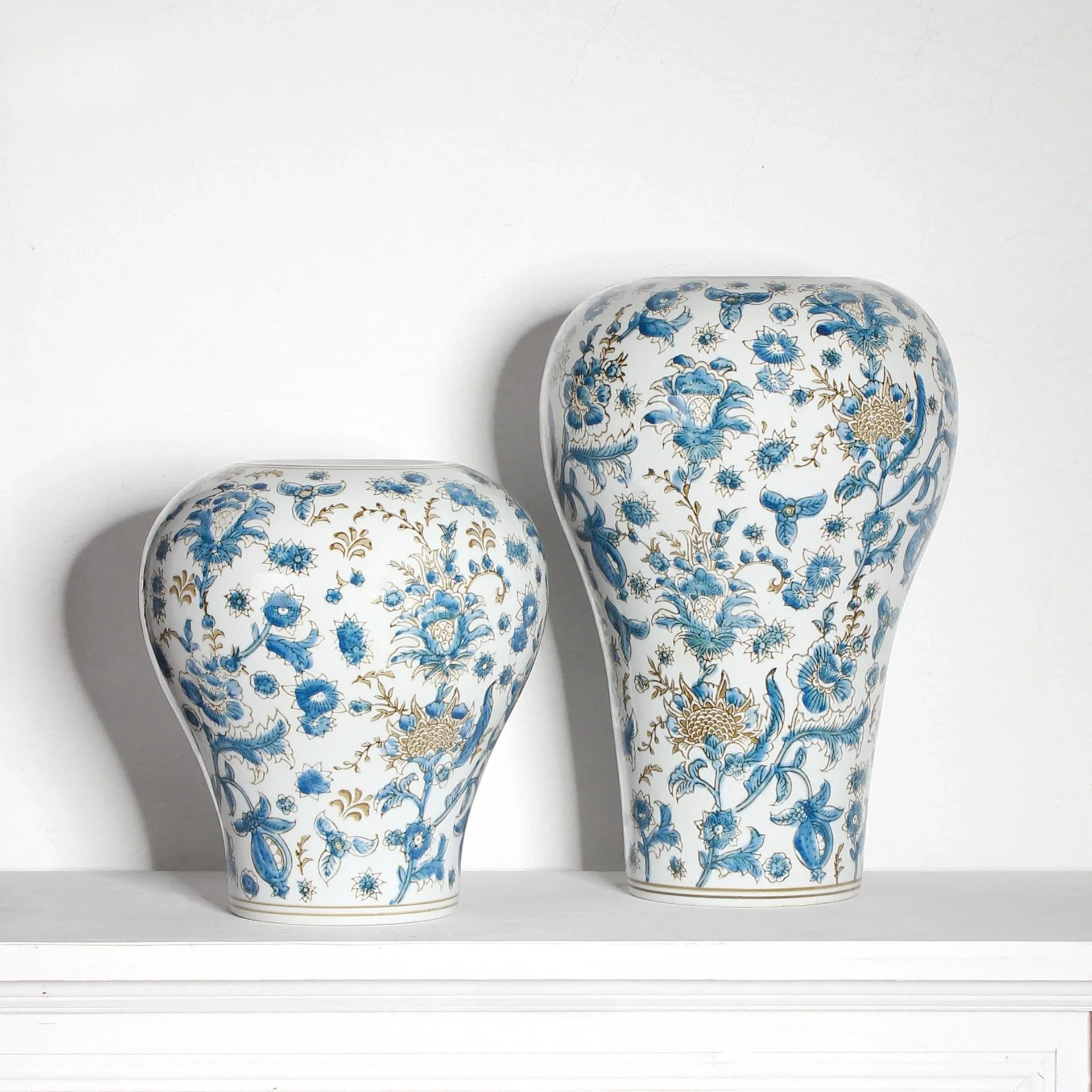 Afralia™ Blue and White Porcelain Ceramic Vase Chinese Retro Style Home Decoration Flowerpot