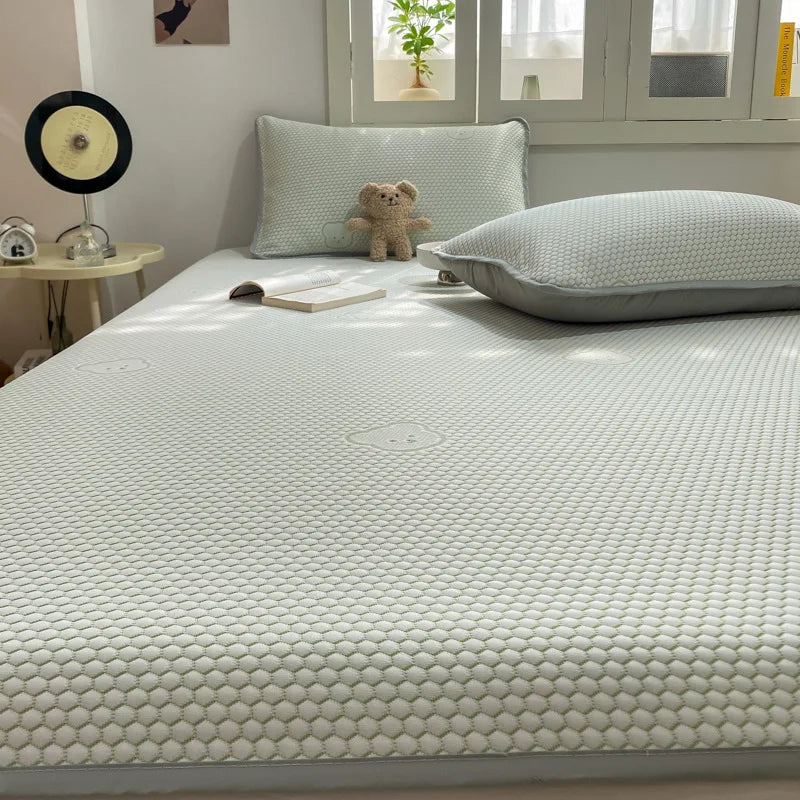 Afralia™ Summer Cool Bean Bear Jacquard Sheet Set - Lightweight & Breathable