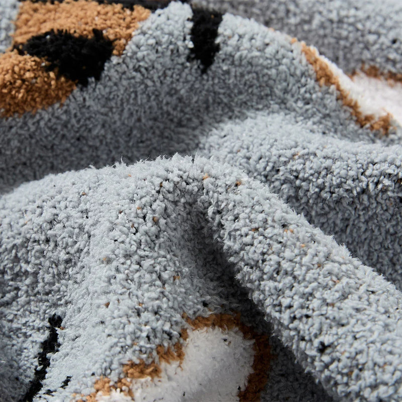 Afralia™ Kawaii Bee Pattern Cozy Blanket - Super Soft White Spot Edge Design