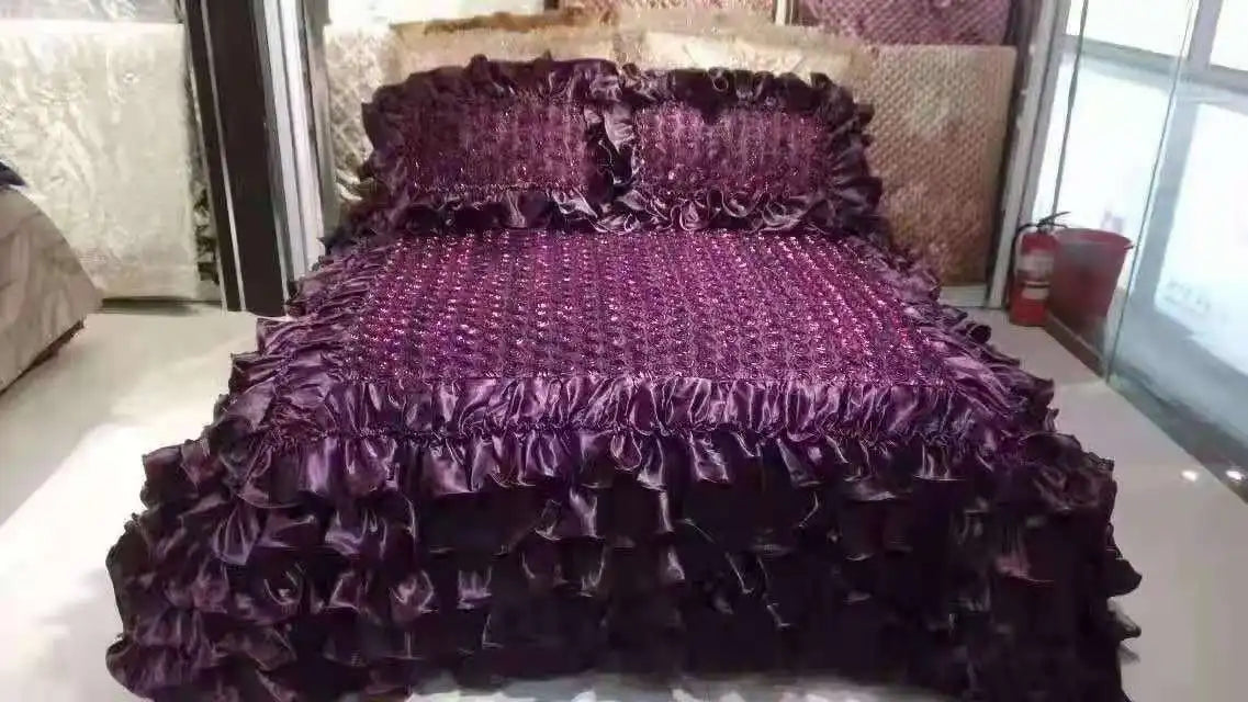 Afralia™ Jacquard Rose Lace Bedding Set, Luxurious European Style, Red & Champagne