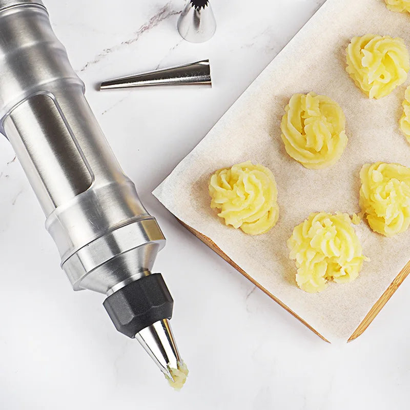 Afralia™ Stainless Steel Cookie Decorating Gun Set with Flower Nozzles - Baking Tools