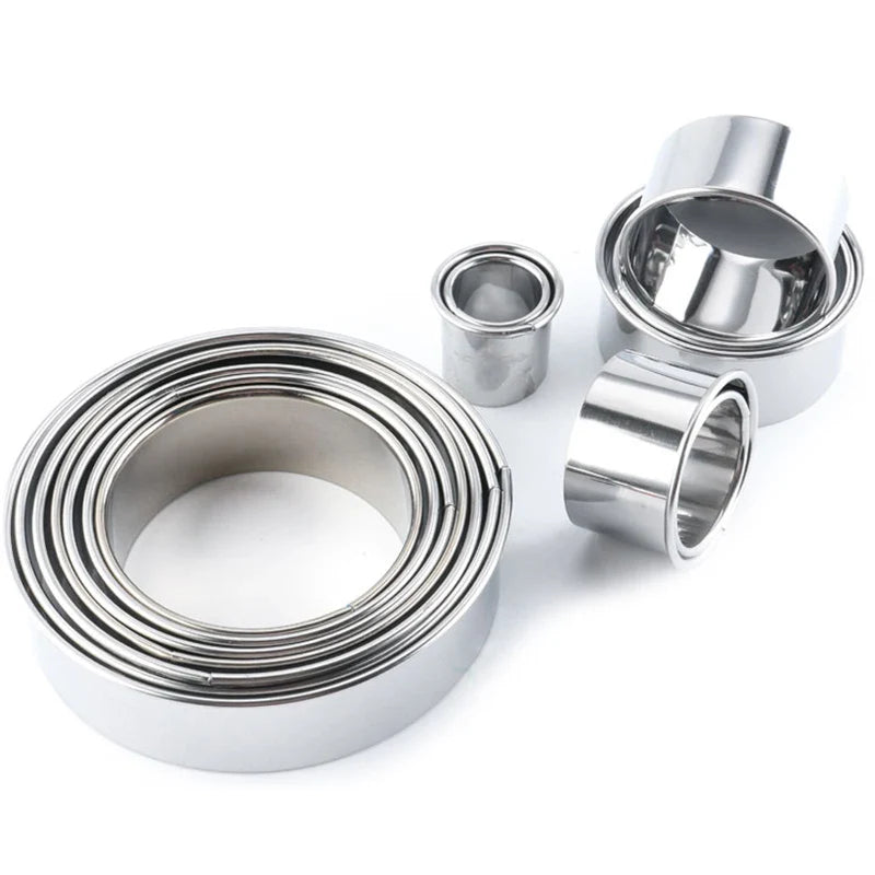 Afralia™ Stainless Steel Round Cookie Cutter Set for DIY Cake Decorating