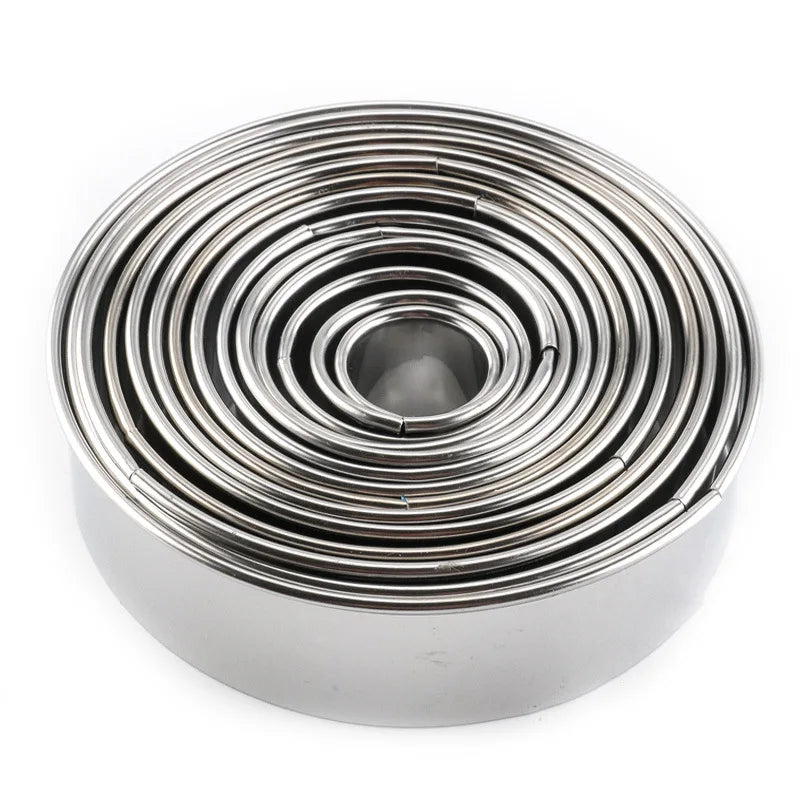 Afralia™ Stainless Steel Round Cookie Cutter Set for DIY Cake Decorating