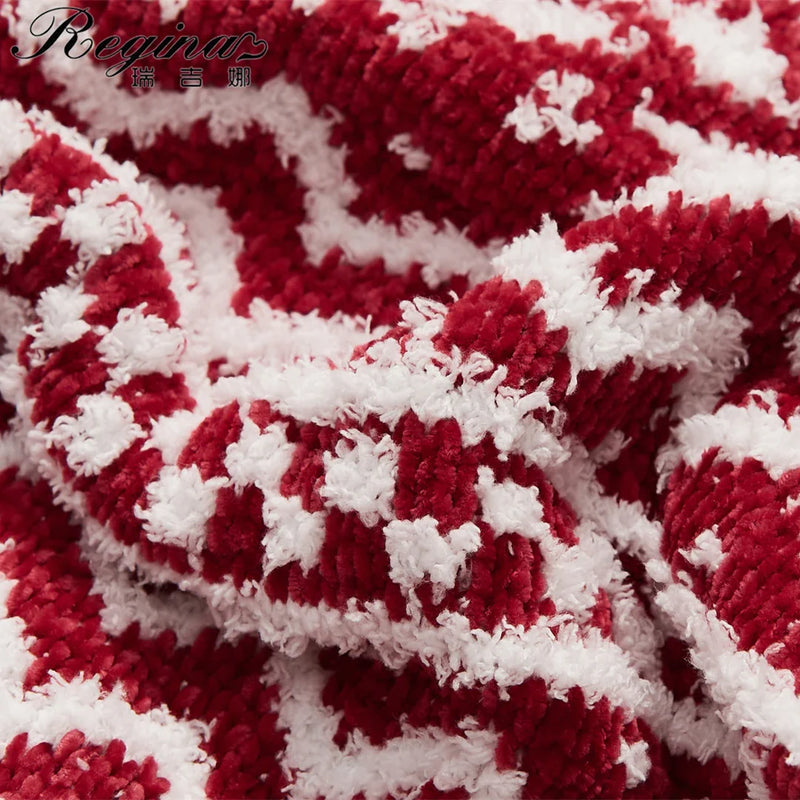 Afralia™ Christmas Chunky Knit Blanket - Cozy Microfiber with Tufted Knitted Design and Fringes