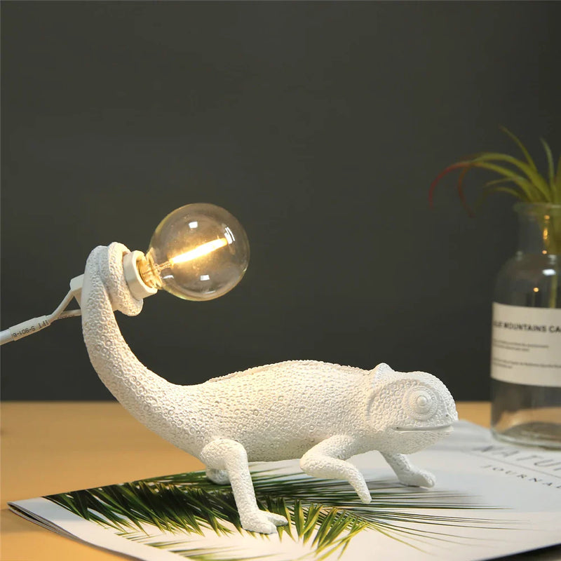 Afralia™ Chameleon Night Light Lamp Resin Decor Cute Animal Home Bedroom Lighting