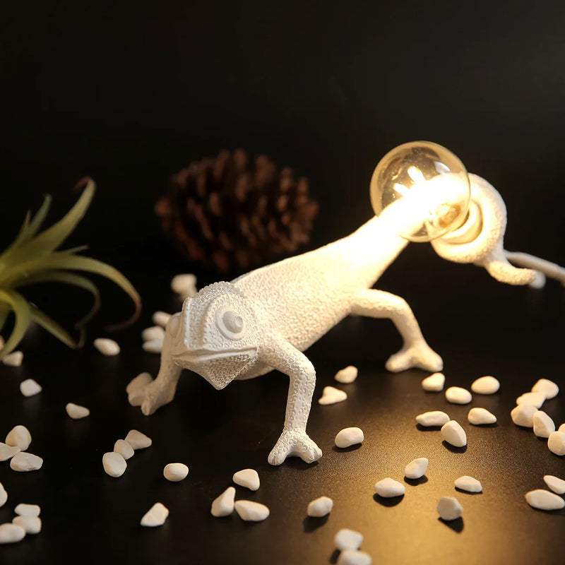 Afralia™ Chameleon Table Lamp: Nordic LED Resin Animal Night Light for Bedroom and Living Room