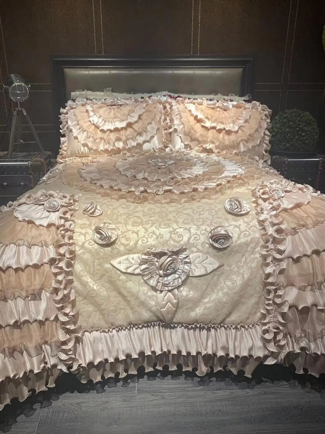 Afralia™ Jacquard Rose Lace Bedding Set, Luxurious European Style, Red & Champagne