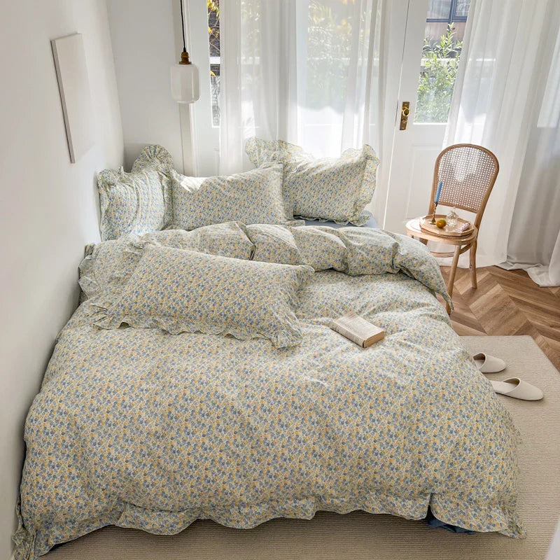 Afralia™ Gardenia Print Princess Bedding Set with Ruffles and Pillowcases