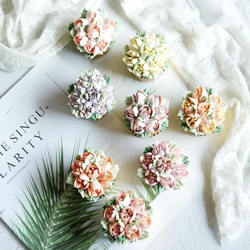 Afralia™ Russian Cake Cream Piping Nozzles Dessert Decorating Kit