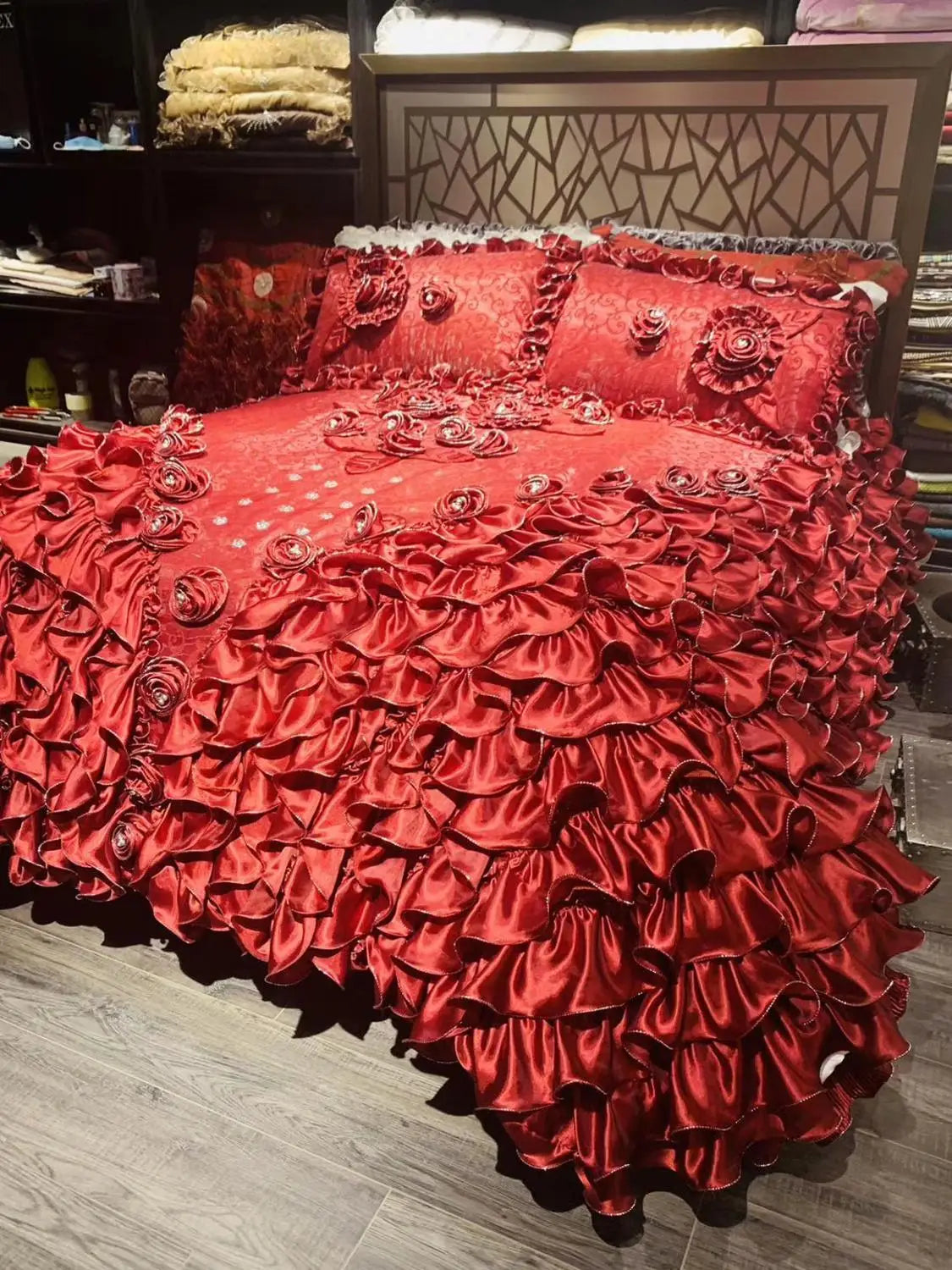 Afralia™ Jacquard Rose Lace Bedding Set, Luxurious European Style, Red & Champagne