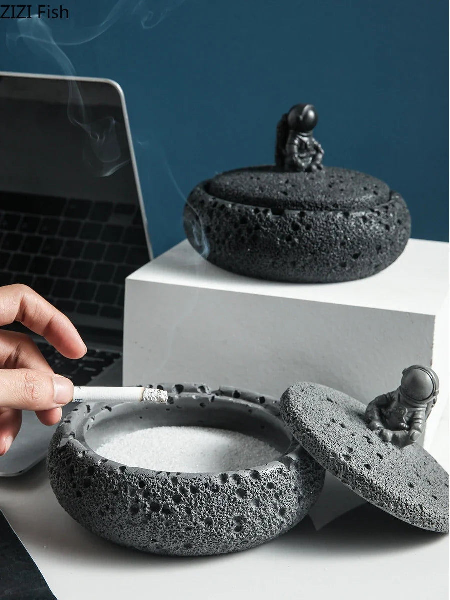 Afralia™ Cement Astronaut Ashtray with Lid - High Temperature Resistant Cigar Ashtray