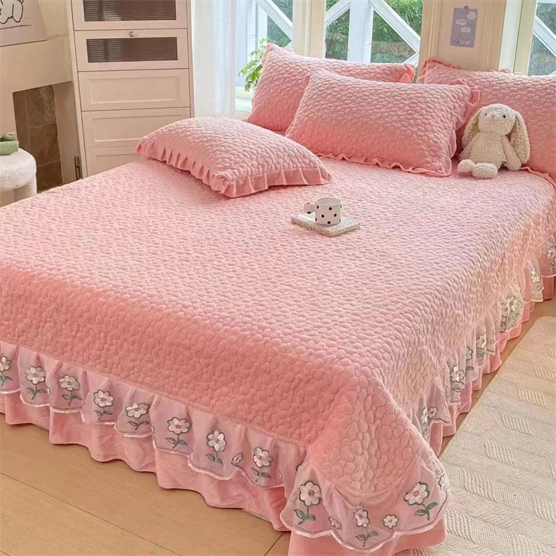 Afralia™ Velvet Flower Lace Ruffles Quilted Bedding Set with Pillowcases