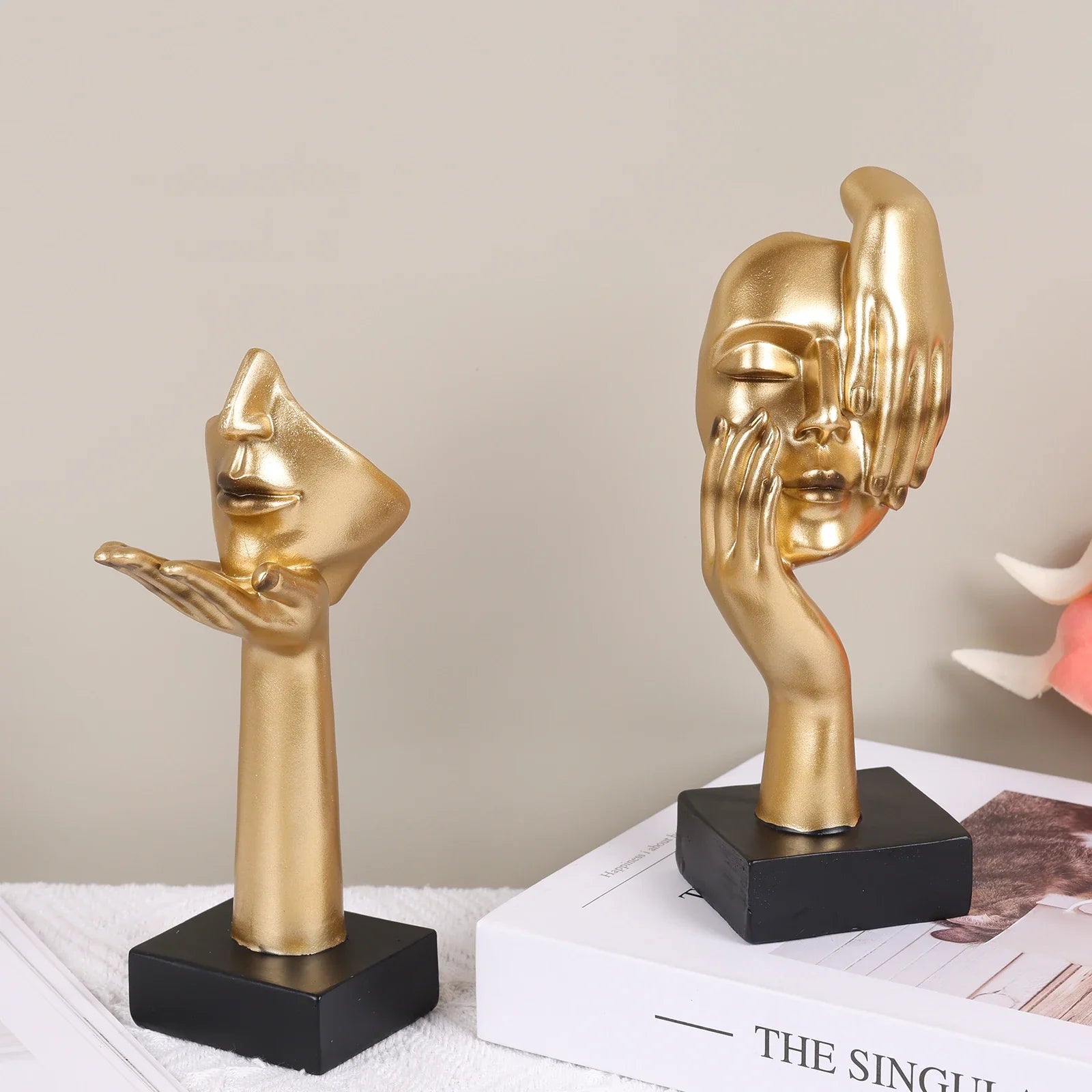 49435452997937|49435453063473