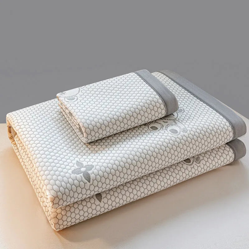 Afralia™ Teddy Bear Jacquard Summer Sleeping Mat - Cool & Soft, Washable & Airy