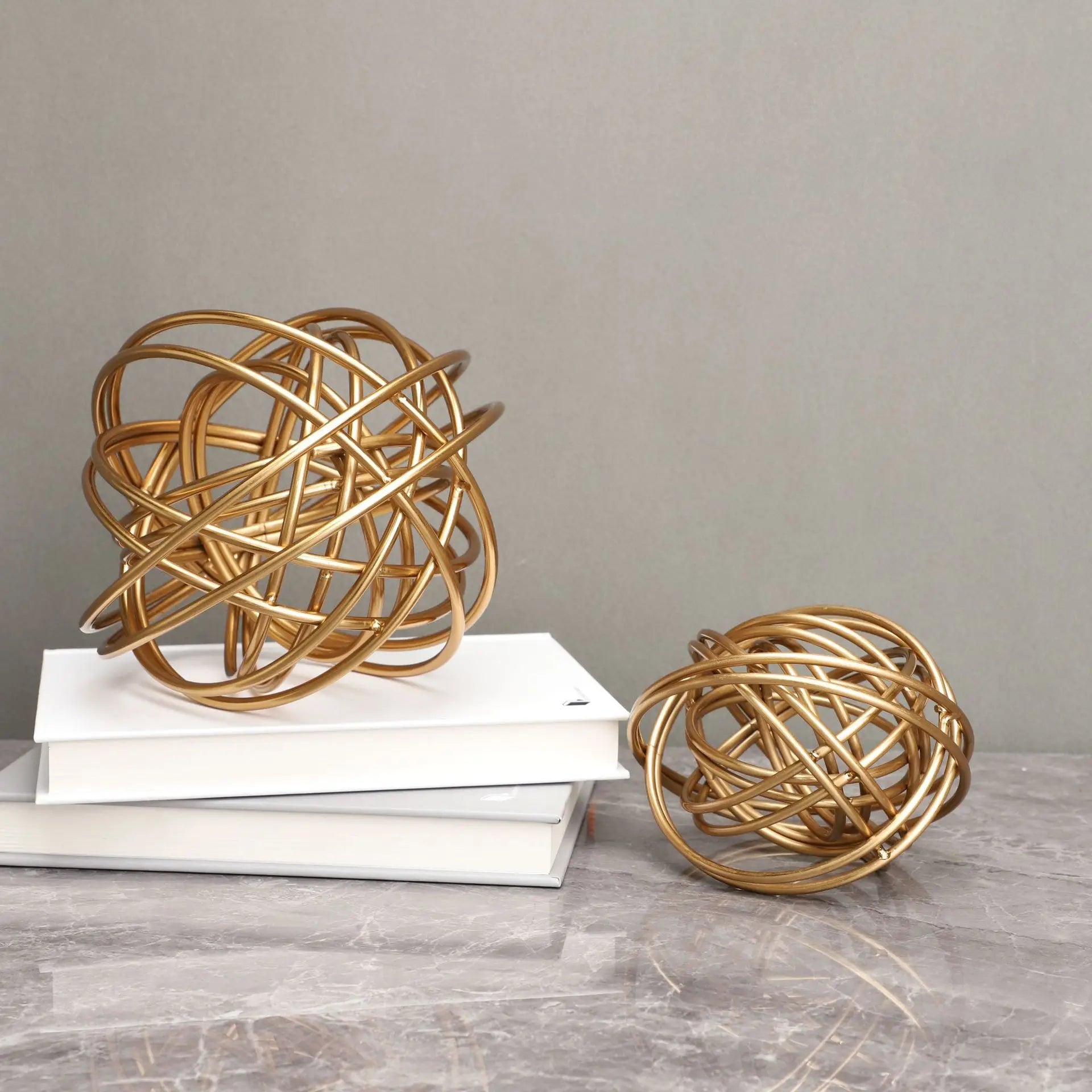 Afralia™ Geometric Golden Thread Metal Balls Decorative Figurines