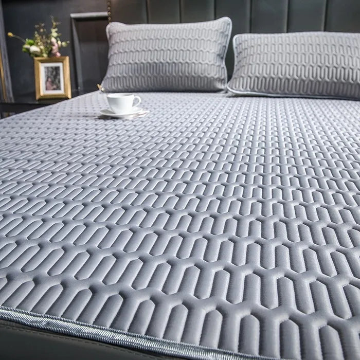 Afralia™ Super Thick Latex Queen Mattress Pad for Cool Summer Nights