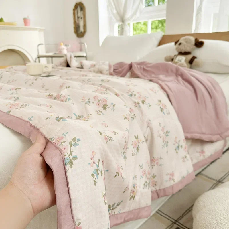 Afralia™ Cartoon Bear Printed Summer Quilt Lightweight Soft Cooling Blanket