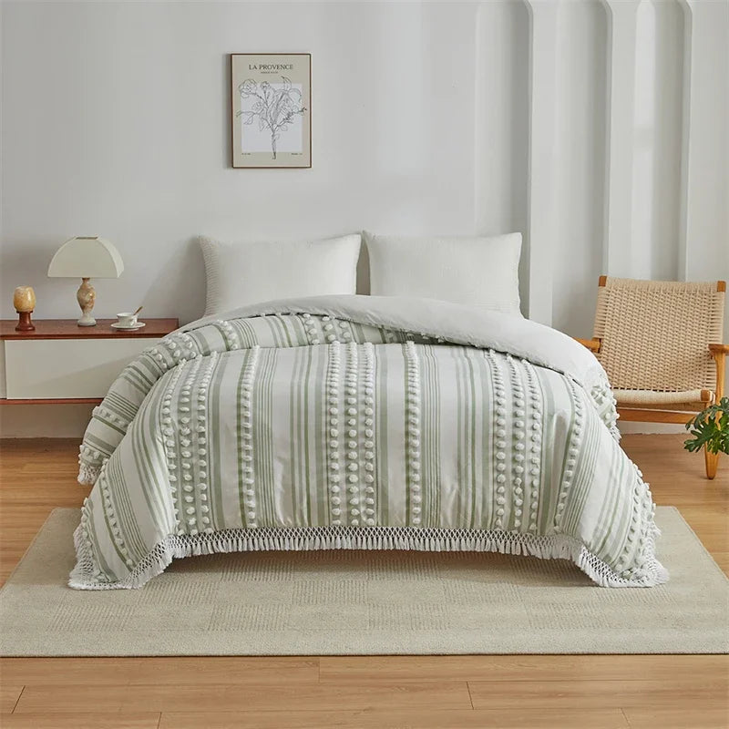 Afralia™ Luxury Striped Cut Flowers King Duvet Set with Tassels & Pillowcases