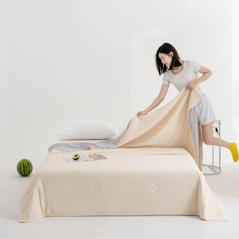 Afralia™ Cool Fibre Summer Quilt: Soft, Breathable & Machine Washable Light Blanket
