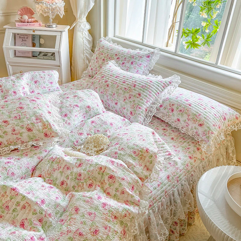 Afralia™ French Lace Ruffles Seersucker Bed Set: 4Pcs Princess Bedding Quilt Cover