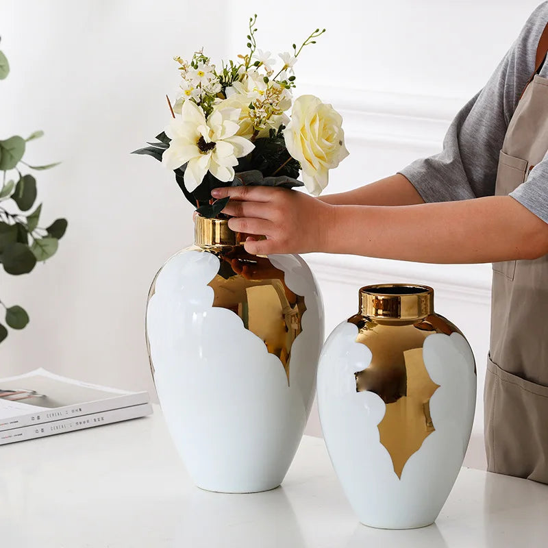 Afralia™ Gold & White Ceramic Vase for Stylish Home Décor and Flower Display