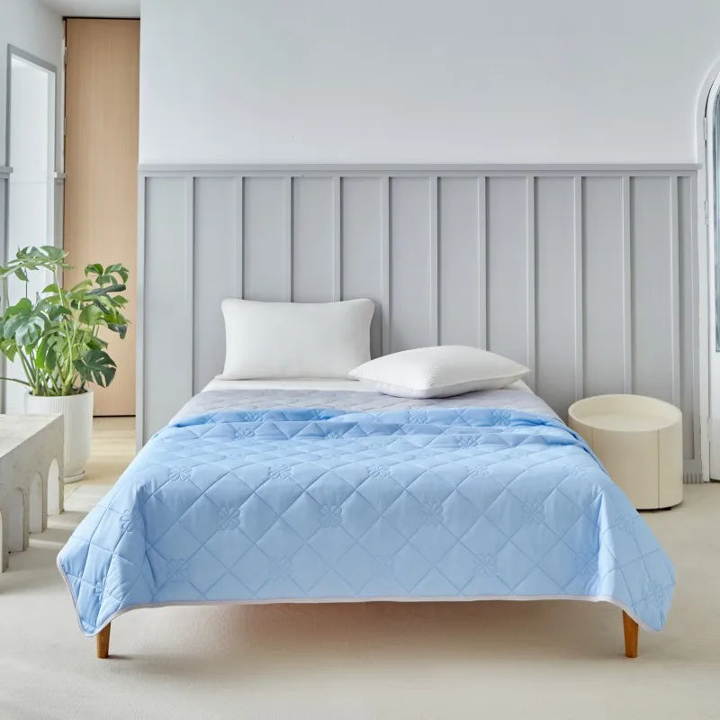 Afralia™ Cool Summer Blanket: Lightweight Soft Ice Cooling Comforter for Hot Sleepers
