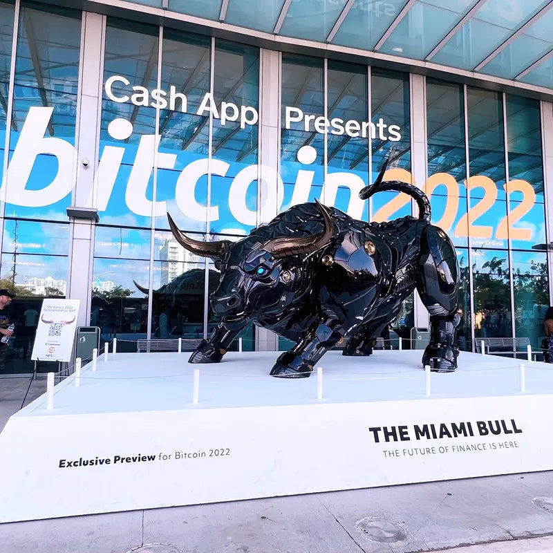 Afralia™ Miami Bitcoin Bull Robot Statue for Office Desk Decor and Wall Street Enthusiasts