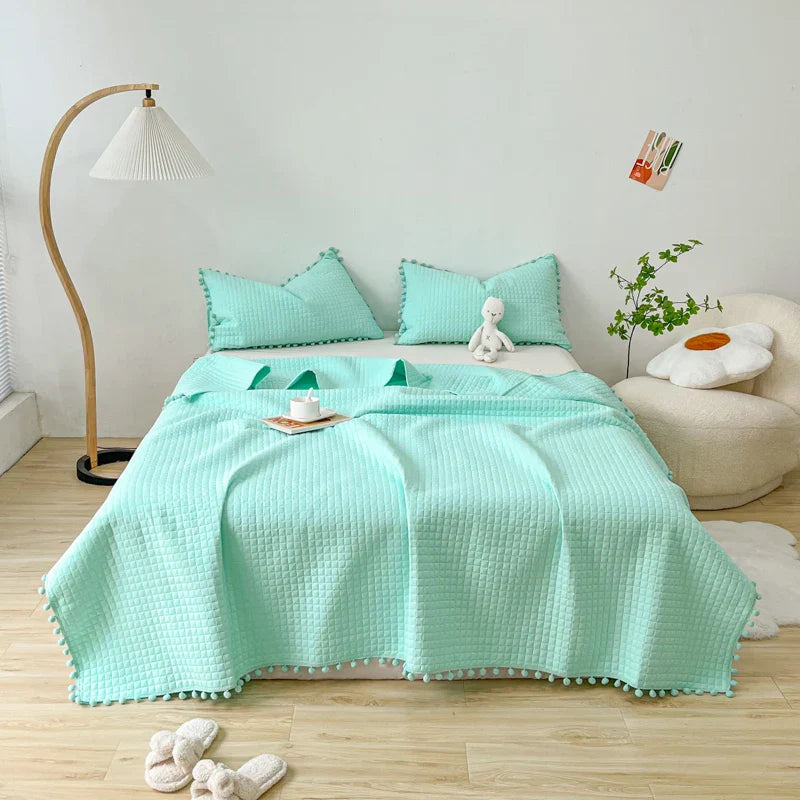 Afralia™ White Pink Summer Bedspread Air-conditioning Blanket Hair Ball Edge Quilt