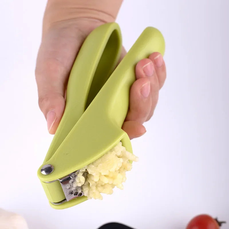 Afralia™ Garlic Rammers: Manual Zinc-Alloy Press for Multifunctional Cuisine - Peel, Press, & Squeeze
