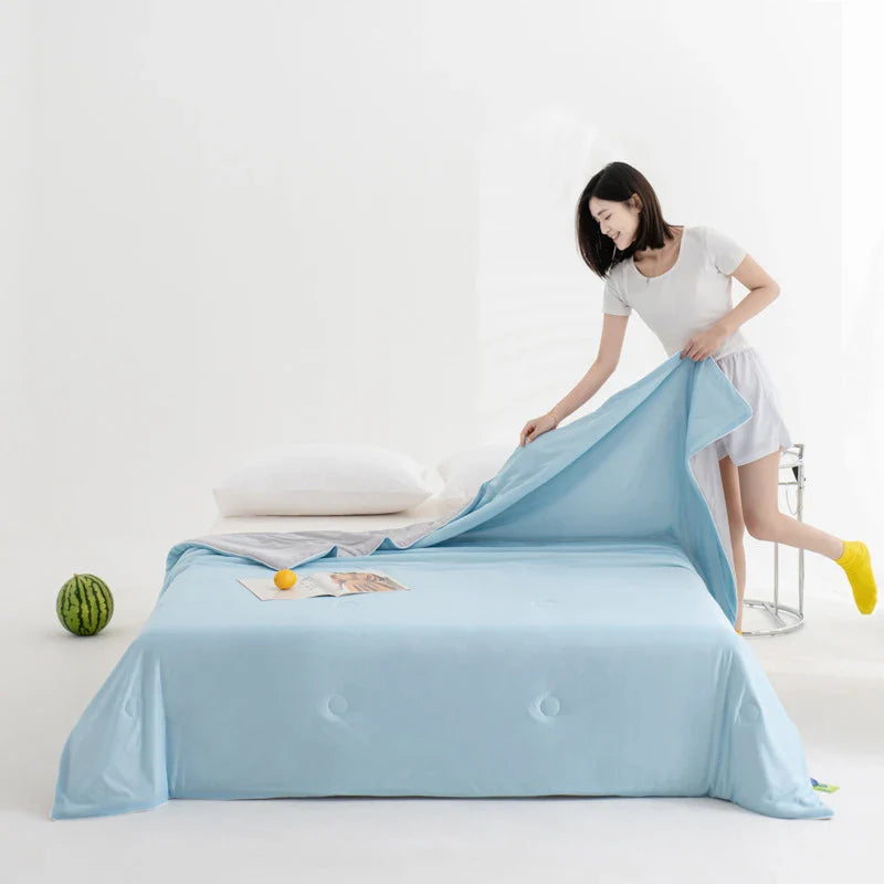 Afralia™ Cool Fibre Summer Quilt: Soft, Breathable & Machine Washable Light Blanket