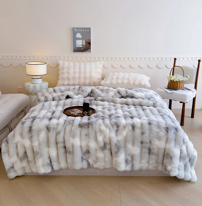 Afralia™ Gradient Grey Cashmere Fleece Winter Blanket