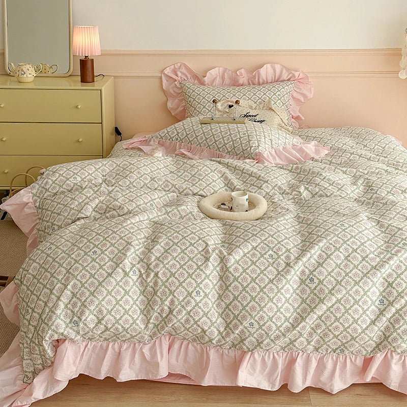 Afralia™ French Floral Cotton Bedding Set with Big Lace Ruffles, Fresh Flowers