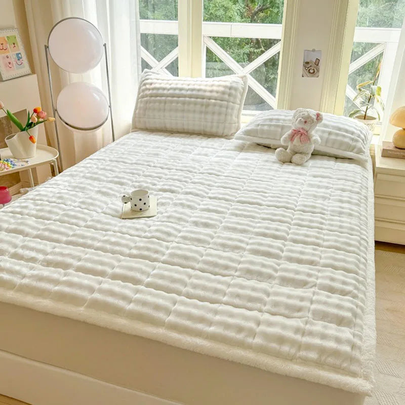 Afralia™ Cozy Faux Rabbit Fur Quilted Mattress: Super Soft Warm Tatami Mat for Home