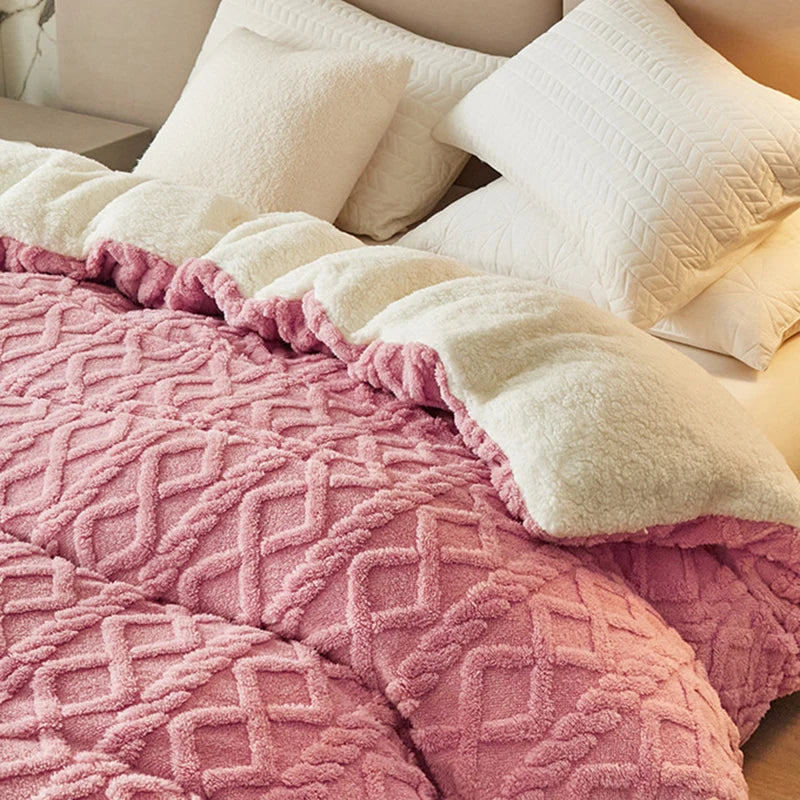 Afralia™ Geometric Pattern Taffeta Duvet Cover & Crystal Velvet Blanket Combo