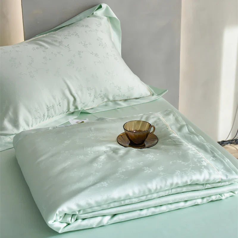 Afralia™ Luxury Mulberry Silk Cooling Blanket or Lyocell Summer Quilt Queen Duvet