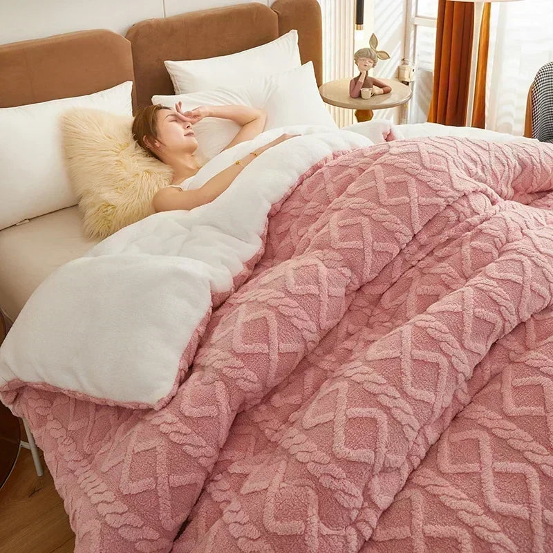 Afralia™ Super Thick Winter Warm Blanket for Cozy Beds, Artificial Lamb Cashmere Quilt