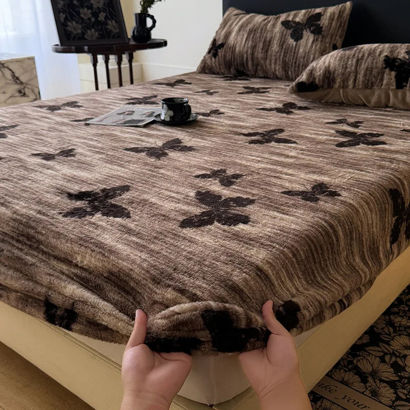 Afralia™ Winter Faux Rabbit Fur Fitted Sheet - Warm & Non-Slip Mattress Cover - Dark Pattern Printed