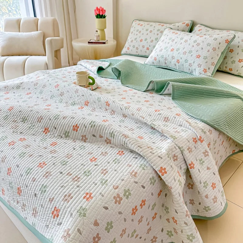 Afralia™ Rural Floral Print Reversible Quilted Bedspread for All Seasons